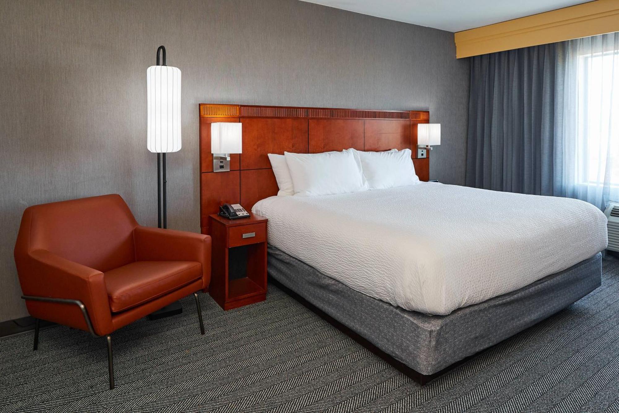 Готель Courtyard Medford Airport Екстер'єр фото